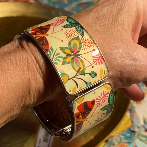 SALE 2/$20!! NWT Lily Bloom flower,butterfly bracelet,earth friendly - Picture 7 of 11